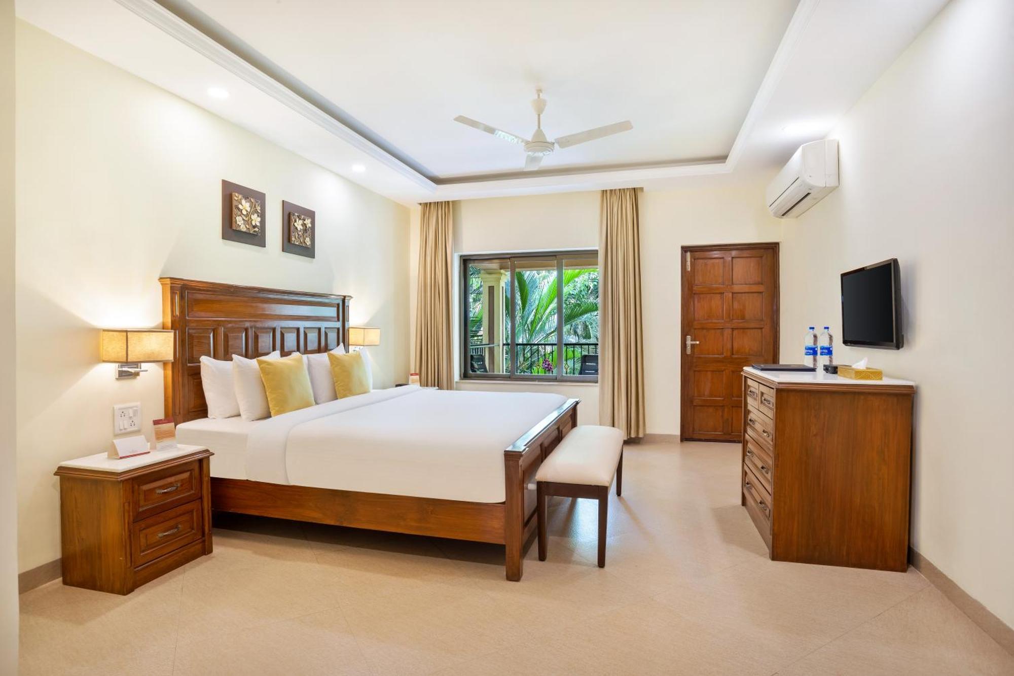 Seashell Suites And Villas- Candolim Goa Exterior foto