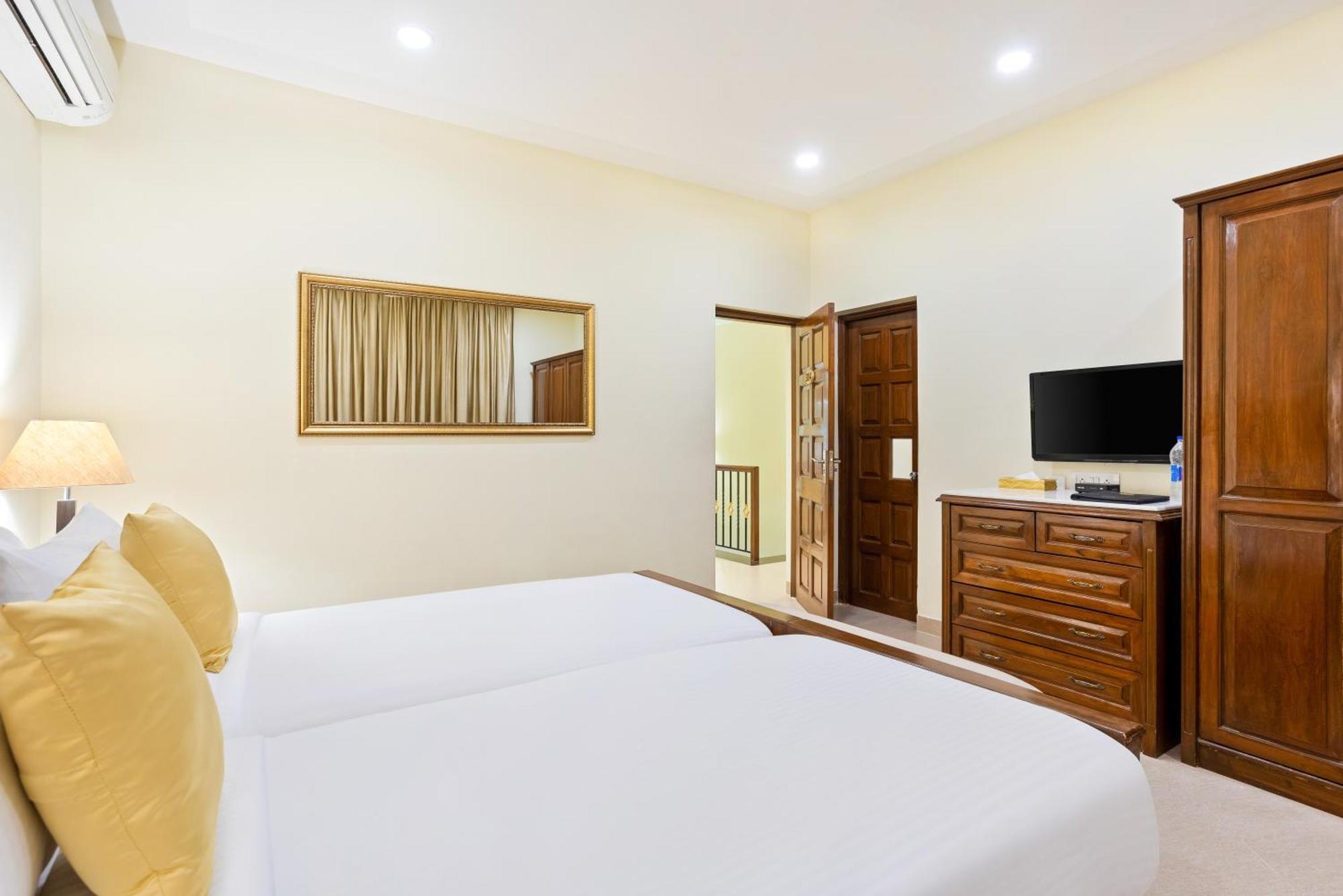 Seashell Suites And Villas- Candolim Goa Exterior foto