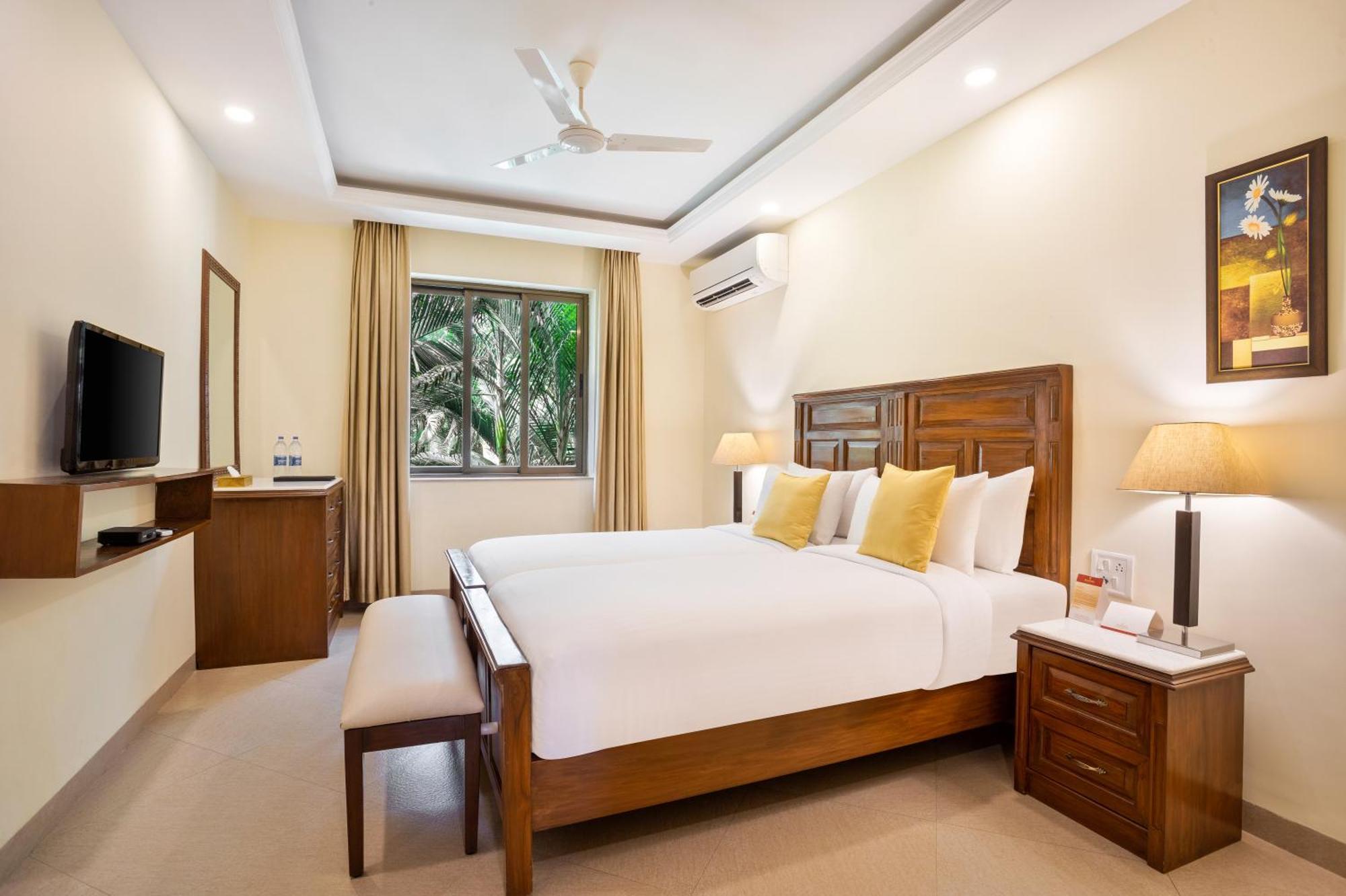 Seashell Suites And Villas- Candolim Goa Exterior foto