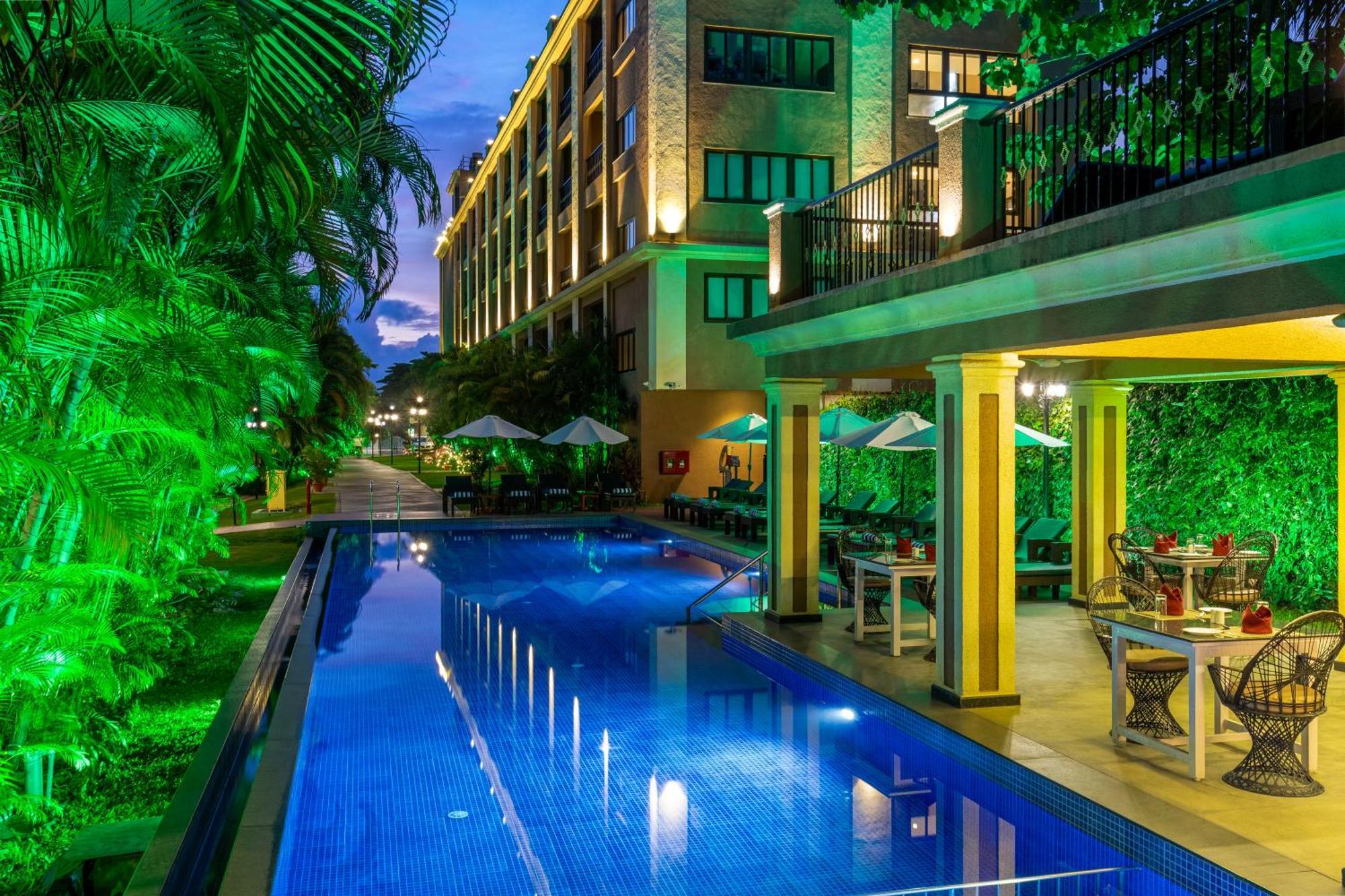 Seashell Suites And Villas- Candolim Goa Exterior foto