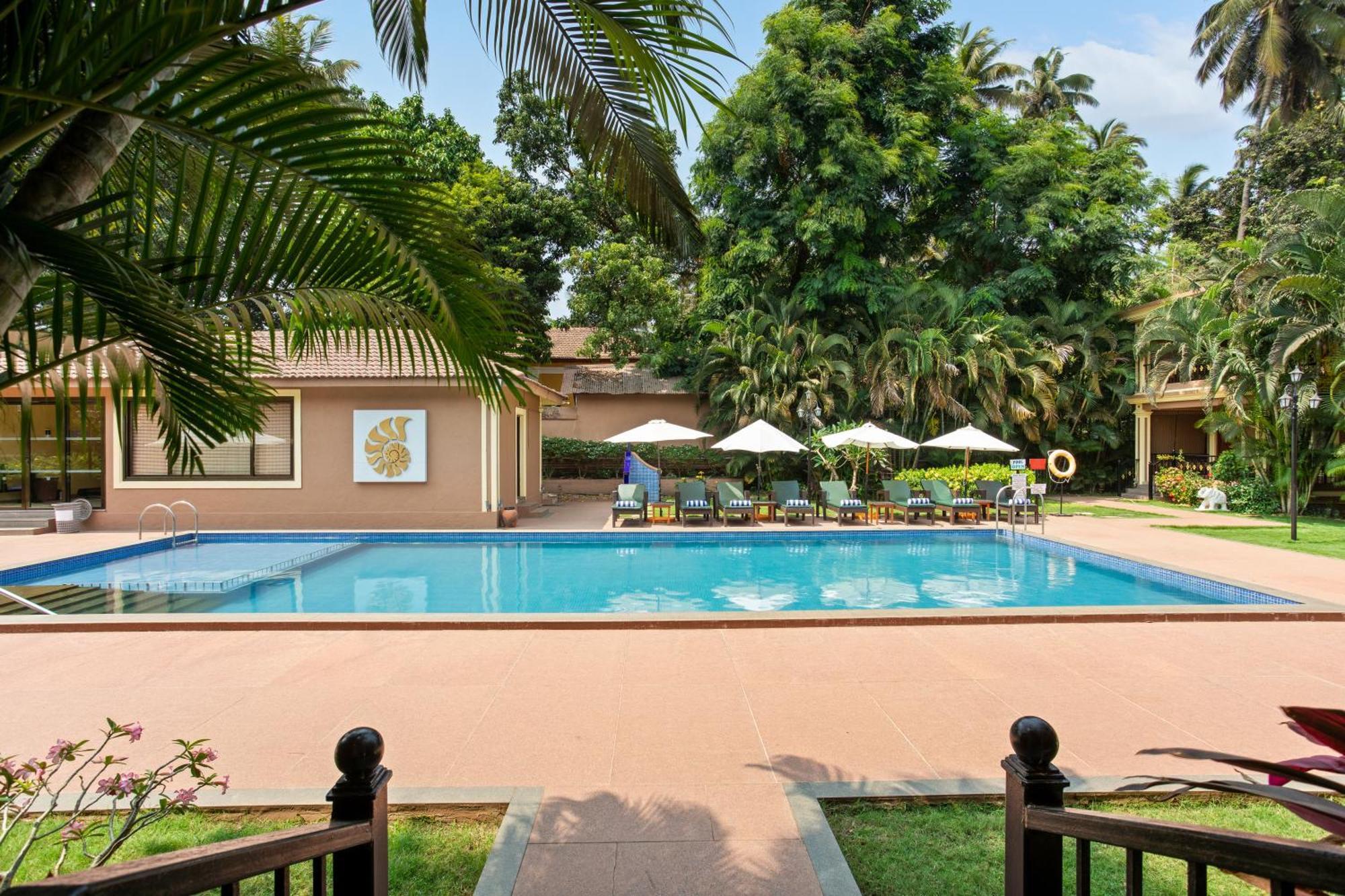 Seashell Suites And Villas- Candolim Goa Exterior foto
